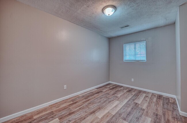 Building Photo - 2735 Joyce Ave