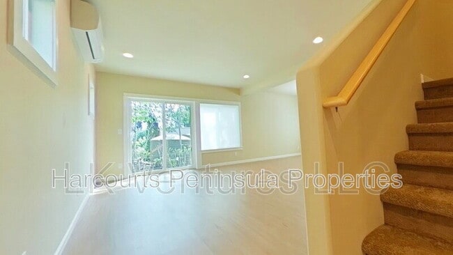 Building Photo - 1803 Windermere Dr NE
