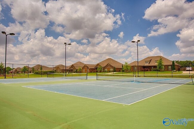 Building Photo - 350 Falling Water Ln SW