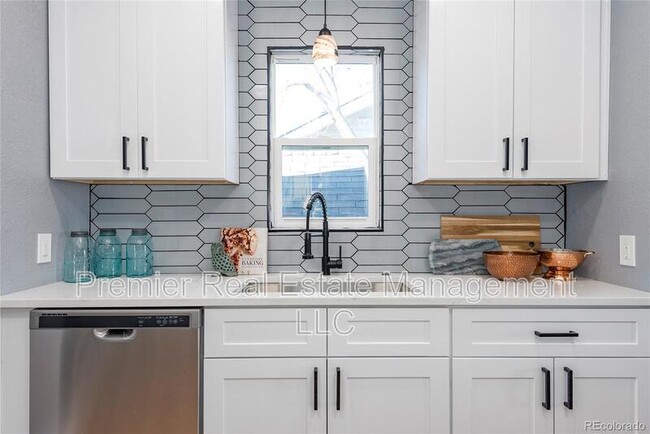 Building Photo - 2784 W 41st Ave