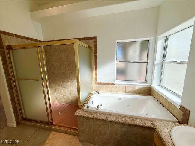 Building Photo - 1721 S Blagg Rd