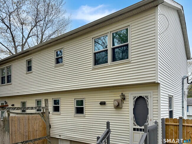 Building Photo - 58 Doman Dr