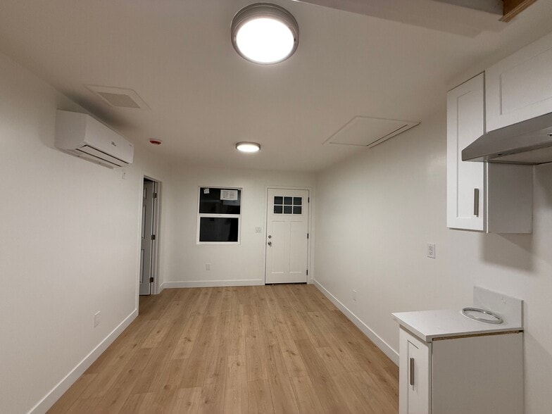 Building Photo - 8056 Darby Pl