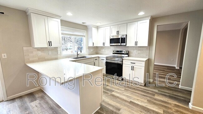 Building Photo - 10032 NE 19th St