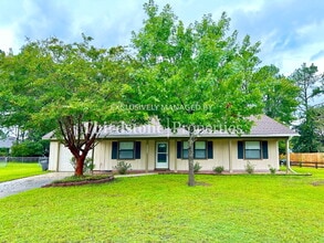 Building Photo - 2004 Shadowlawn Dr