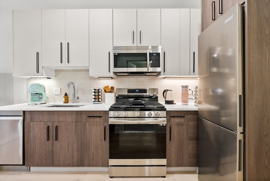 Building Photo - 3934 14th St NW