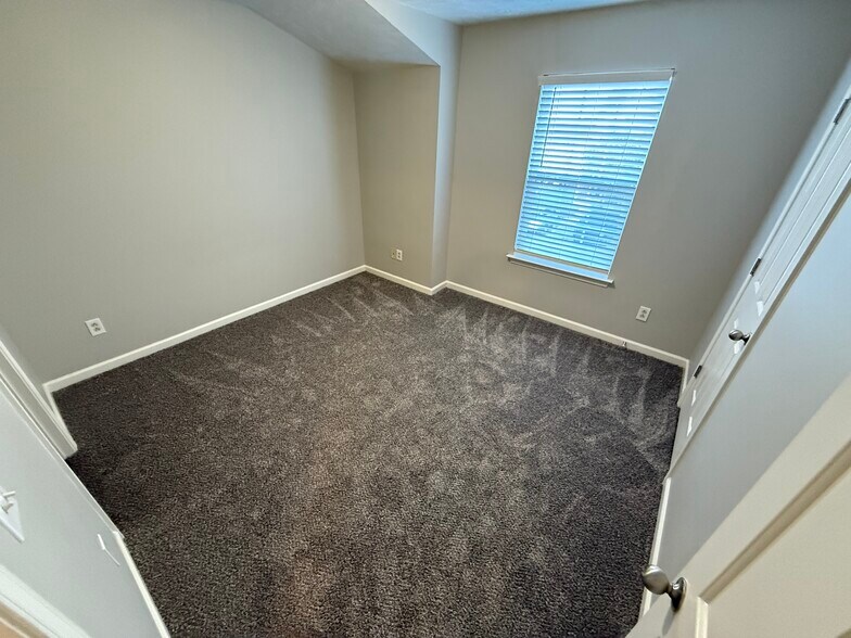Building Photo - 4026 Cody Dr
