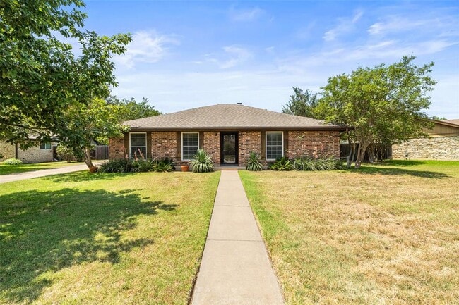 Primary Photo - 7202 Squirrel Oak Cir
