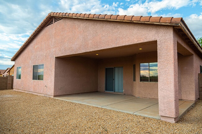 Building Photo - 6630 S Via Molino De Viento