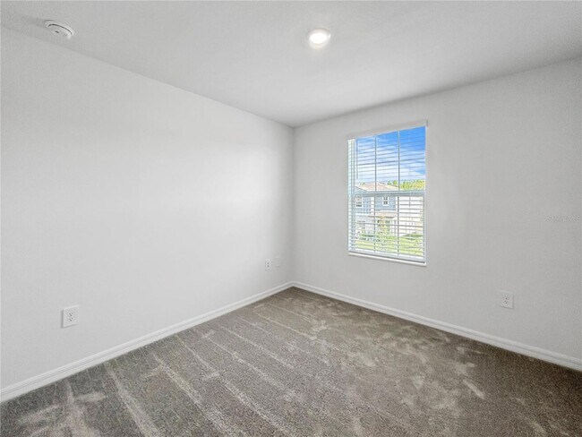 Building Photo - 17570 Shirewood Wy