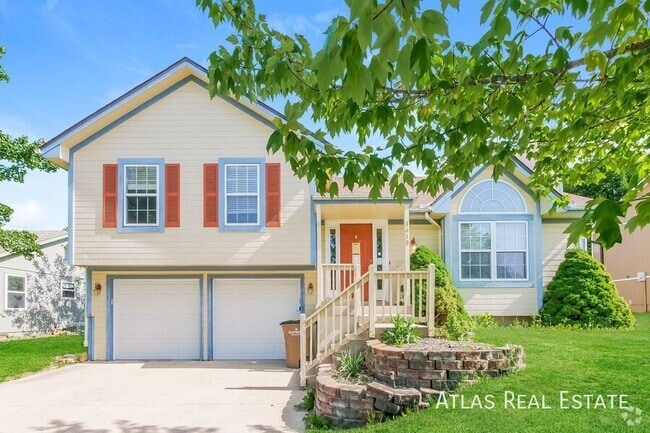 Building Photo - 1610 Cove Dr
