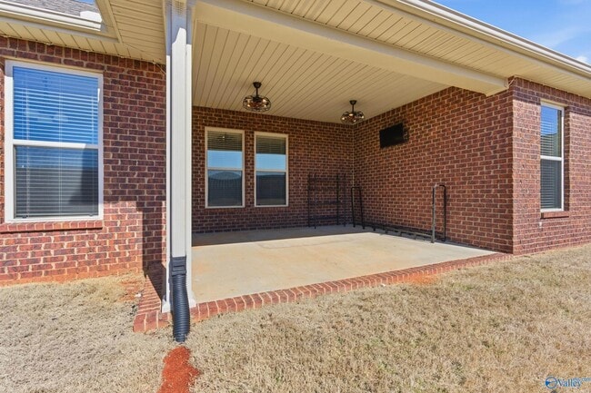 Building Photo - 133 Carleighfalls Dr