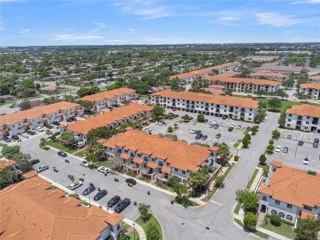 Building Photo - 3529 NW 29th Pl