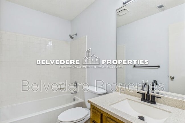 Building Photo - 6 Bellows Ct