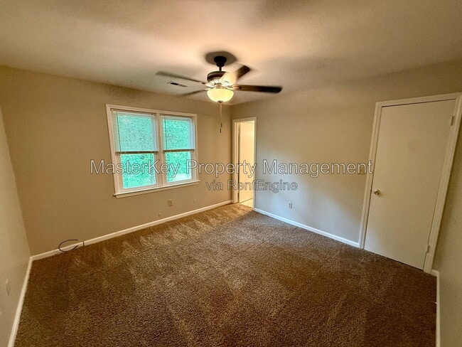 Building Photo - 119 S Atley Ln