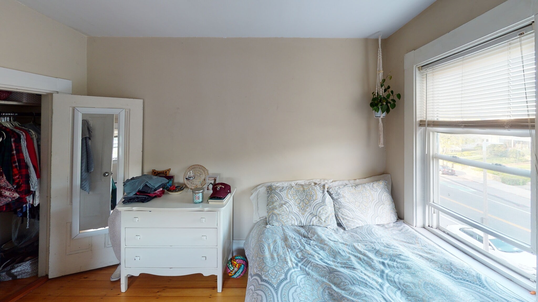 Building Photo - 71 Chestnut Hill Ave