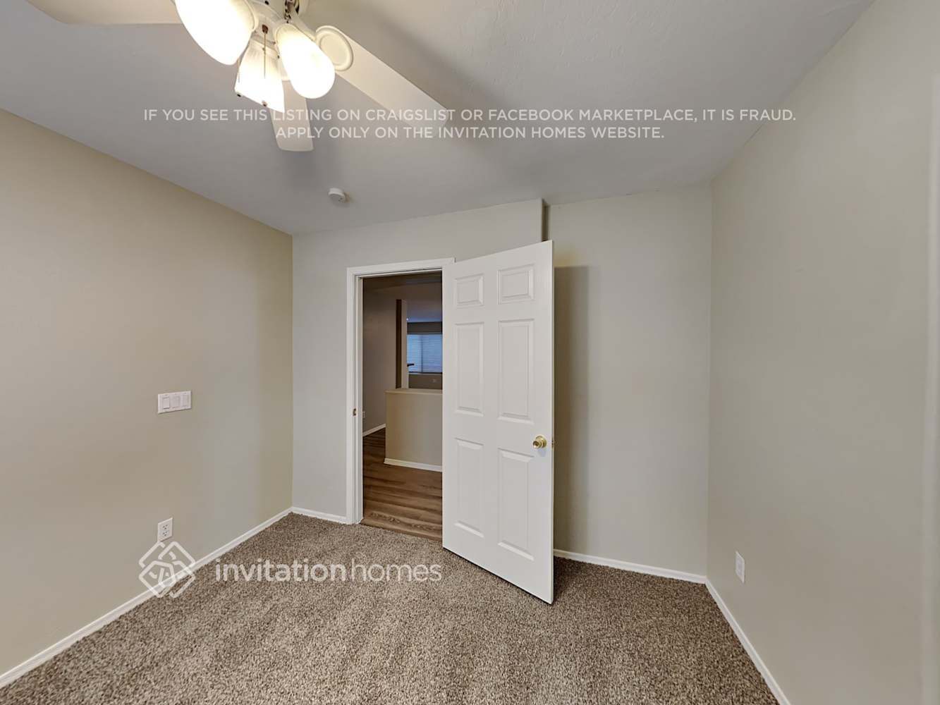 Building Photo - 10780 W Roanoke Ave