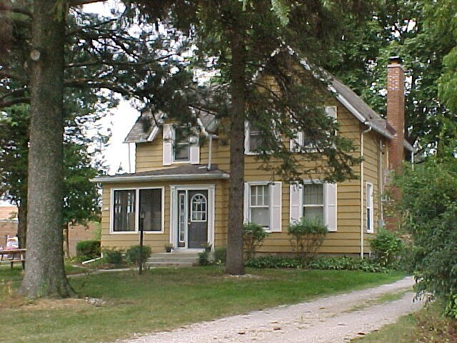 Primary Photo - 218 S Prince St