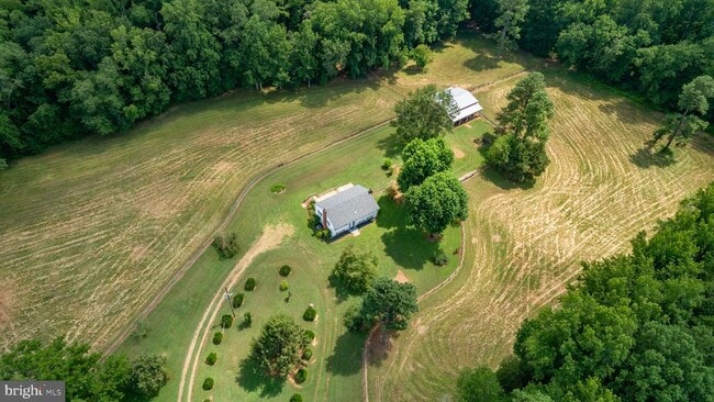 Building Photo - 18136 Pepmeier Hill Rd