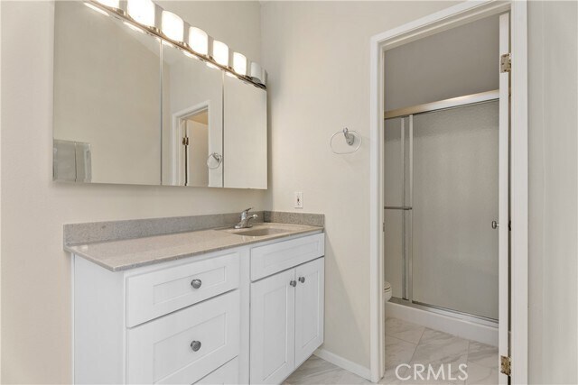 Building Photo - 33532 Valley View Ct
