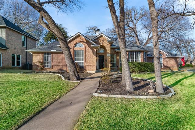 Primary Photo - 2401 Hedgeapple Dr