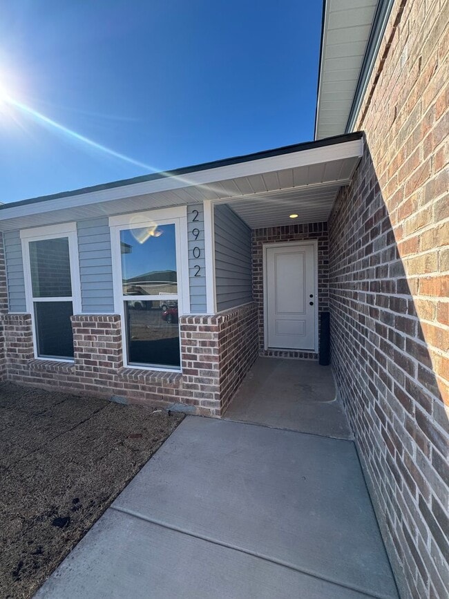 Building Photo - Brand New Construction 3/2/1 in Homestead!!! 1/2 off special  1st month's rent