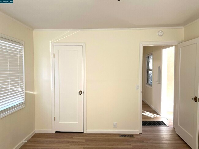 Building Photo - 192 Viewmont Ave