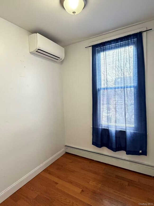 Building Photo - 20-27 121st St