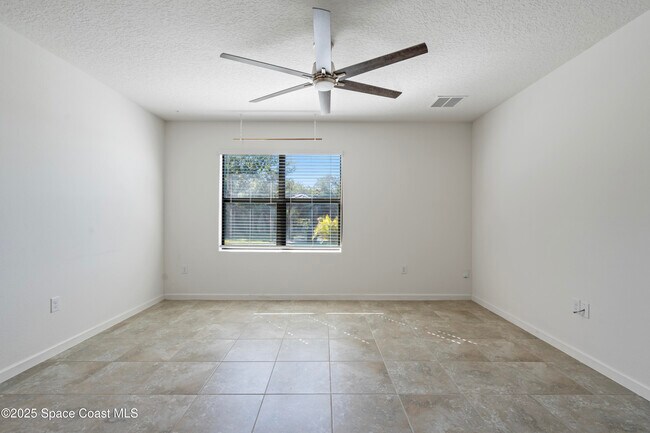 Building Photo - 3085 Cerulean Ct