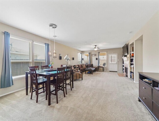 Building Photo - 16006 Arapaho Bend Ln