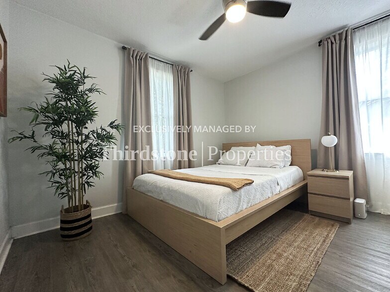 Building Photo - 2508 Gilmore St