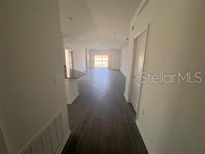 Building Photo - 2599 Runners Cir