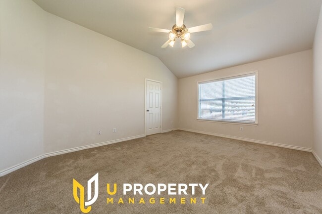 Building Photo - 5425 Smt Vw Dr