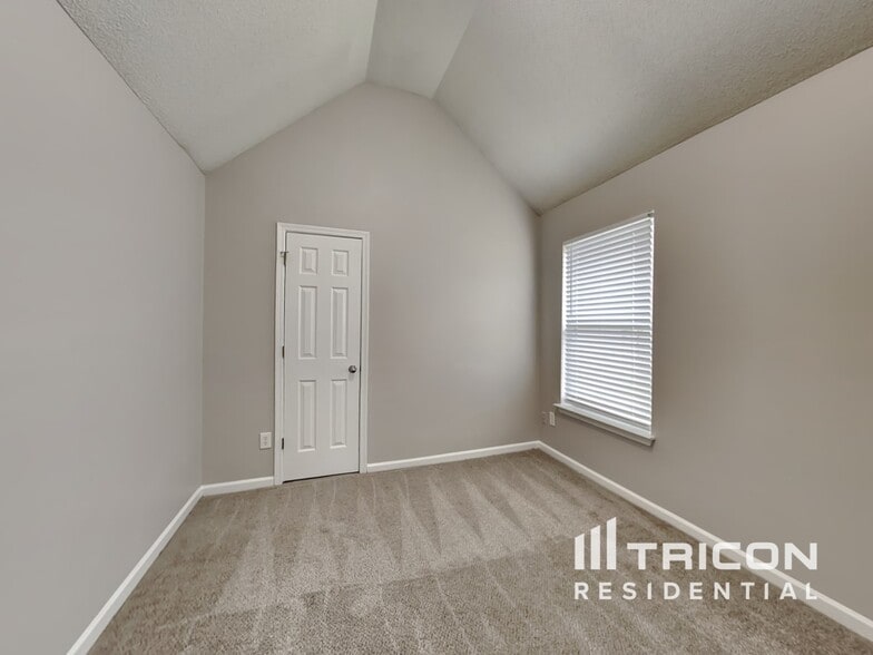 Building Photo - 4529 Persian Ct SW