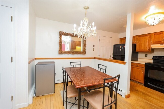 Building Photo - 610 S Franklin St