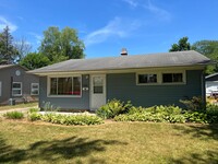 Building Photo - 3br/1 bath ranch in Niles