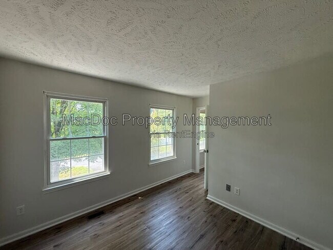 Building Photo - 11304 Springfield Dr