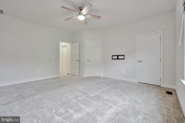 Building Photo - 7849 Francis Dickens Ln