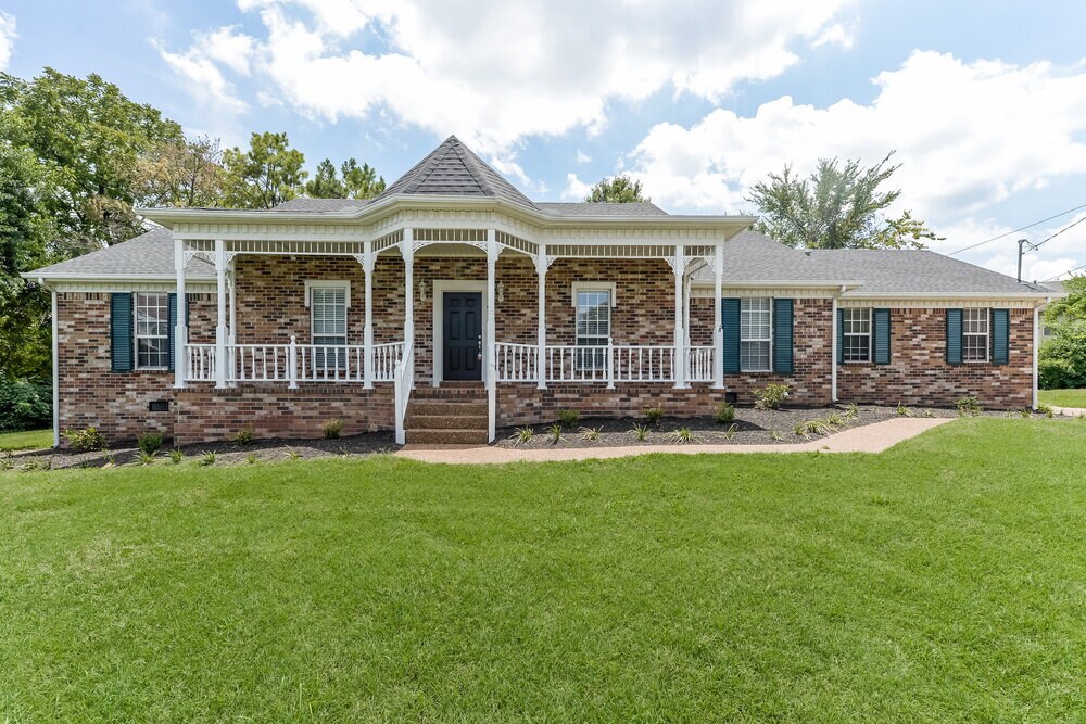Building Photo - 3933 Hillshire Dr