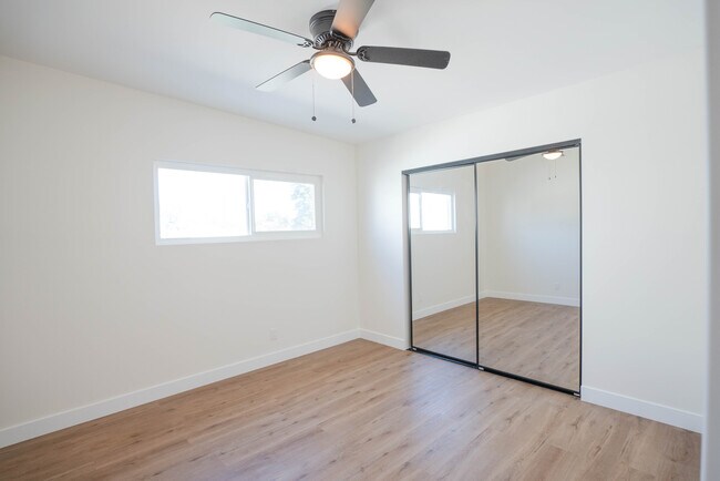 Building Photo - 821 W 167th St