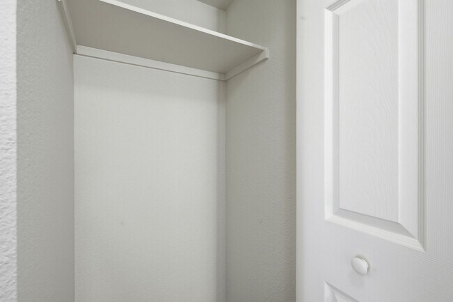 Building Photo - Status: Accepting Applications