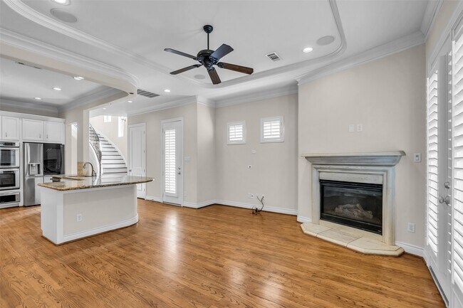 Building Photo - 5114 Rose St