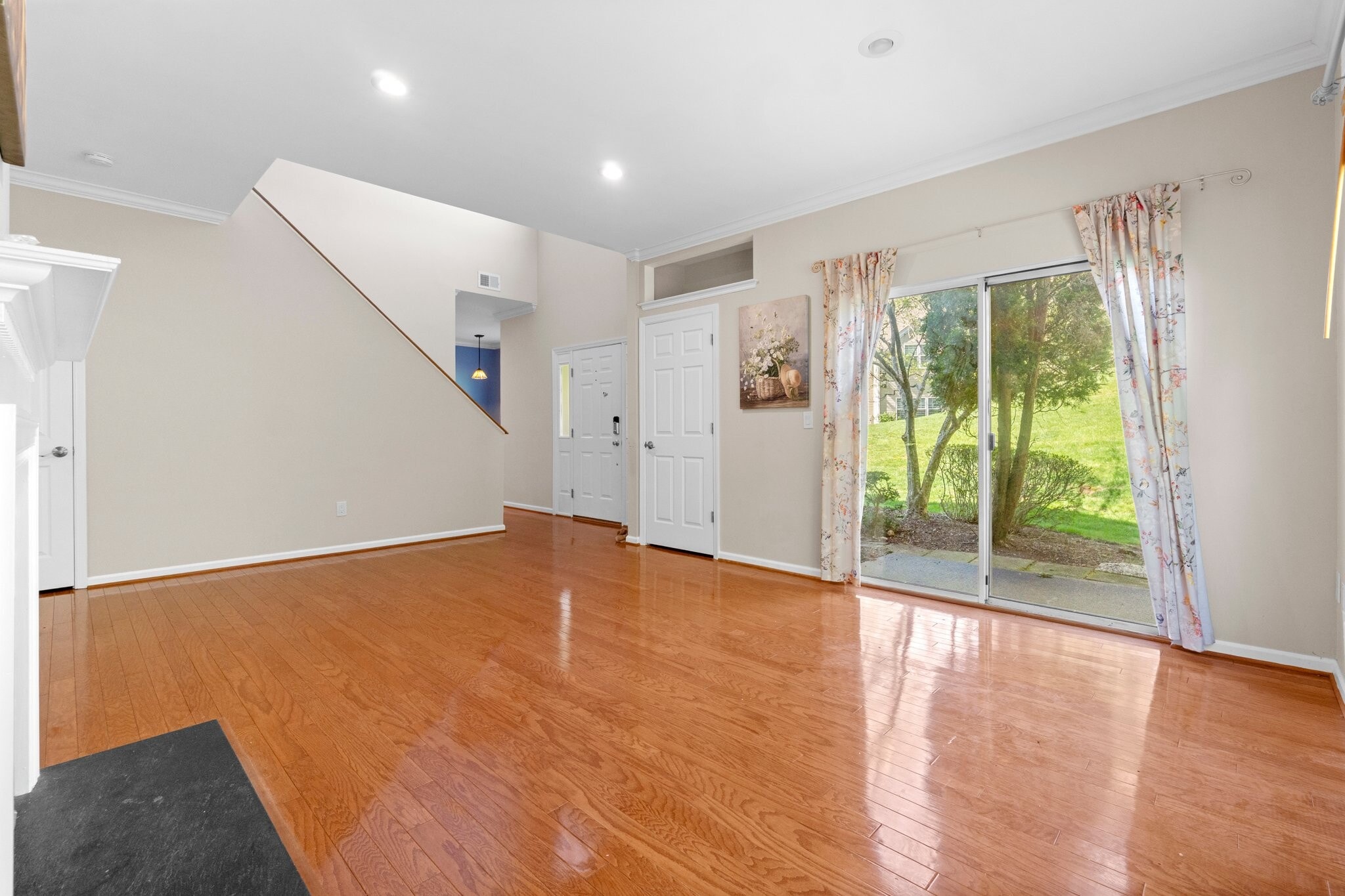 Building Photo - 40 Four Oaks Rd