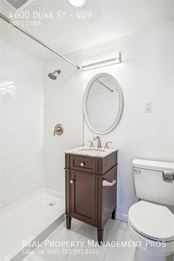 Building Photo - 4600 Duke St