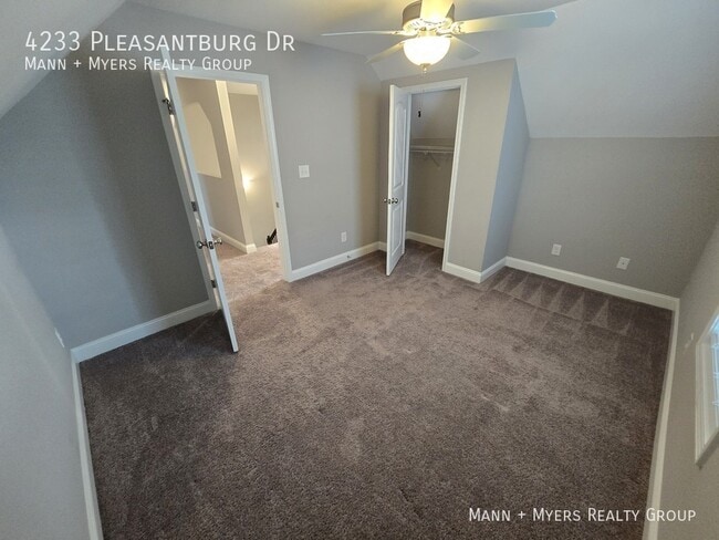 Building Photo - 4233 Pleasantburg Dr