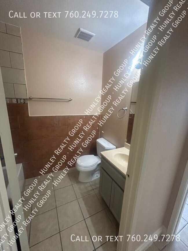 Building Photo - 15803 Rancherias Rd