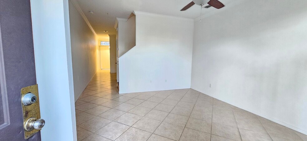 Building Photo - 6007 Scotchwood Gln