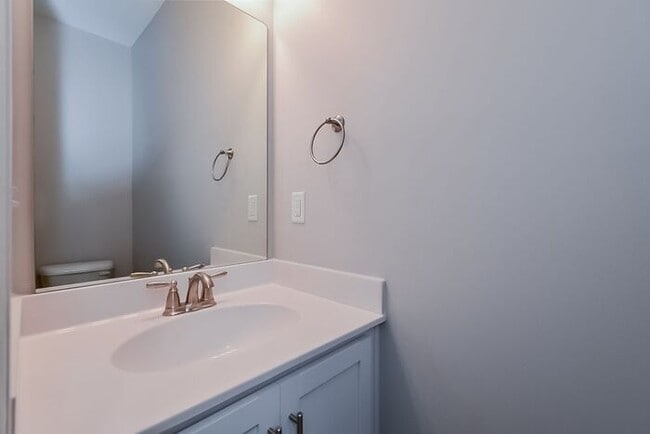 Building Photo - Now Leasing a 4-bedroom 2.5 bath home in W...