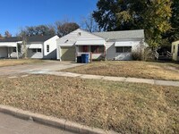 Building Photo - 1438 N Battin St