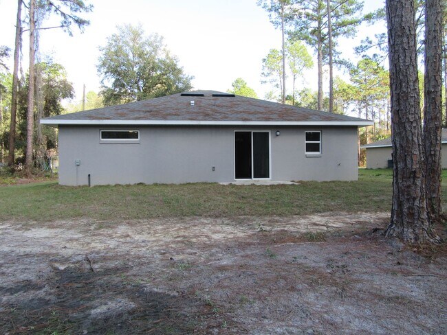 Building Photo - Beautiful home in Silver Springs